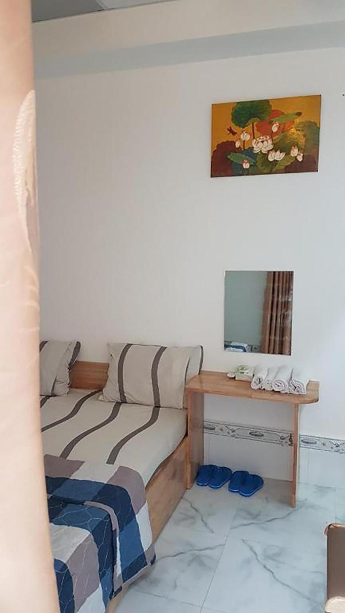 Hoa Lan Motel & Homestay Giong Tu Dien Zewnętrze zdjęcie